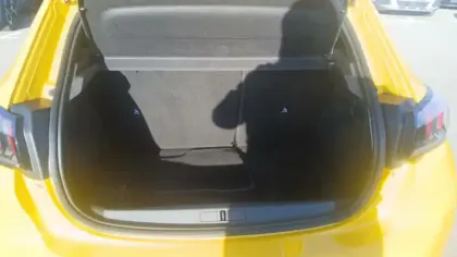 Photo 8 Peugeot 208  PureTech 130 S&S EAT8