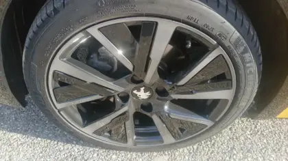 Photo 11 Peugeot 208  PureTech 130 S&S EAT8