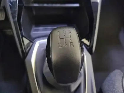 Photo 19 Peugeot 208  PureTech 75 S&S BVM5