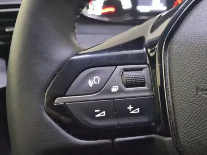 Photo 51 Peugeot 208  PureTech 75 S&S BVM5