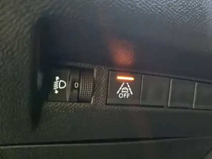 Photo 17 Peugeot 208  PureTech 75 S&S BVM5