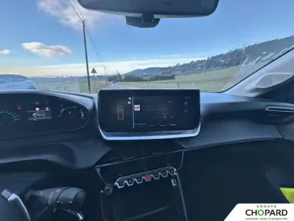 Photo 13 Peugeot 208  Hybrid 110 e-DCS6