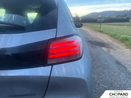 Photo 22 Peugeot 208  Hybrid 110 e-DCS6