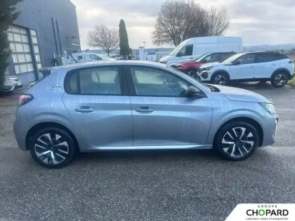 Photo 30 Peugeot 208  Hybrid 110 e-DCS6