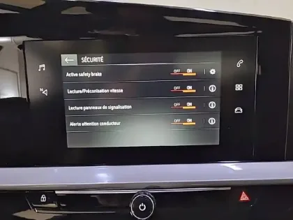 Photo 41 Opel Mokka  Electrique 136 ch & Batterie 50 kWh