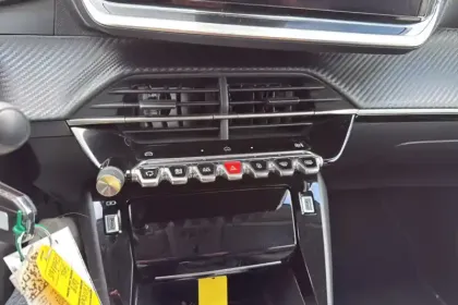 Photo 25 Peugeot 208  100 S&S BVM6