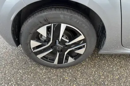 Photo 14 Peugeot 208  100 S&S BVM6