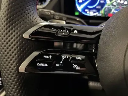 Photo 6 Mercedes EQA  250+