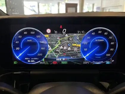 Photo 7 Mercedes EQA  250+