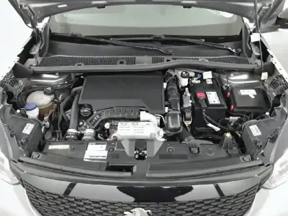 Photo 25 Peugeot 2008  PureTech 100 S&S BVM6