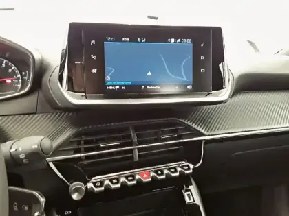 Photo 14 Peugeot 2008  PureTech 100 S&S BVM6