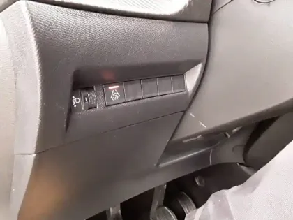 Photo 23 Peugeot 2008  PureTech 100 S&S BVM6