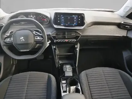 Photo 7 Peugeot 2008  PureTech 130 S&S EAT8