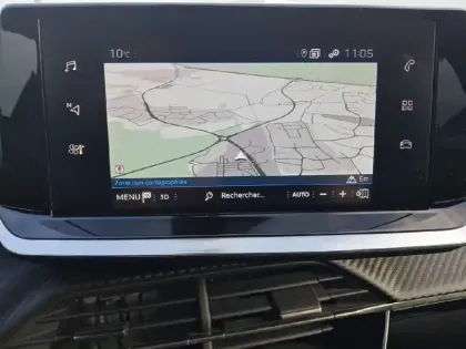 Photo 21 Peugeot 2008  PureTech 130 S&S EAT8