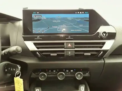 Photo 14 Citroën C4  Hybride 136 e-DCS6