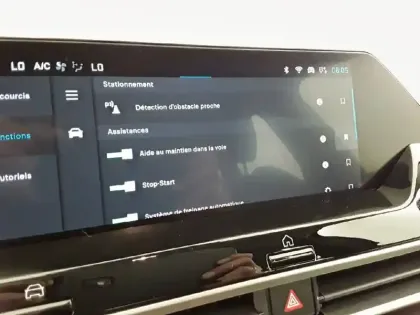 Photo 19 Citroën C4  Hybride 136 e-DCS6