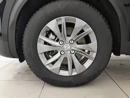 Photo 12 Peugeot 2008  Electrique 136 ch