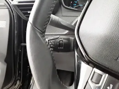 Photo 21 Peugeot 2008  Electrique 136 ch