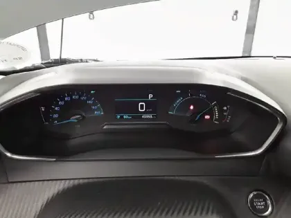 Photo 9 Peugeot 2008  Electrique 136 ch