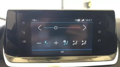 Photo 26 Peugeot 208  PureTech 100 S&S BVM6