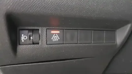 Photo 35 Peugeot 208  PureTech 100 S&S BVM6