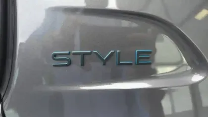 Photo 37 Peugeot 208  PureTech 100 S&S BVM6