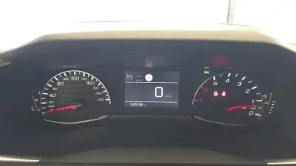 Photo 20 Peugeot 208  PureTech 100 S&S BVM6