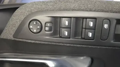 Photo 18 Peugeot 208  PureTech 100 S&S BVM6