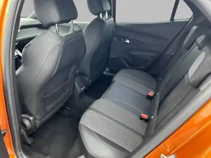 Photo 8 Peugeot 2008  BlueHDi 130 S&S EAT8