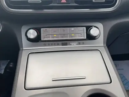 Photo 25 Hyundai Kona  Electrique 39 kWh - 136 ch