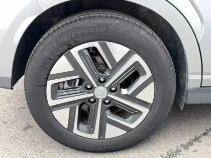 Photo 13 Hyundai Kona  Electrique 39 kWh - 136 ch