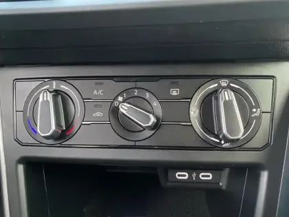 Photo 16 Volkswagen Polo  1.0 TSI 95 S&S DSG7