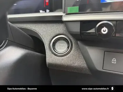 Photo 25 Opel Grandland  1.2 Turbo Hybrid 145 ch e-DCT6