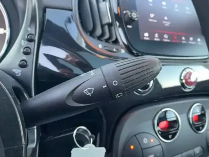 Photo 30 Fiat 500  1.0 70 ch Hybride BSG S/S