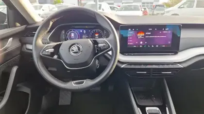 Photo 10 Skoda Octavia  Combi 2.0 TDI 150 ch SCR DSG7