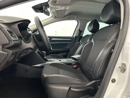 Photo 17 Renault Megane  IV Estate Blue dCi 115 EDC