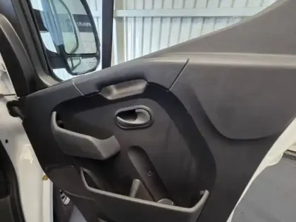Photo 58 Renault Master  FGN TRAC F3500 L2H2 BLUE DCI 135