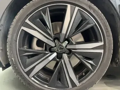 Photo 18 Peugeot 308  PHEV 225 e-EAT8