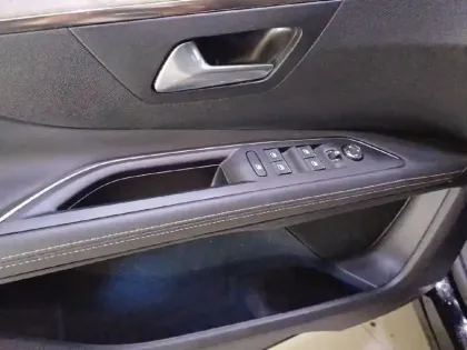 Photo 34 Peugeot 3008  Hybrid4 300 e-EAT8