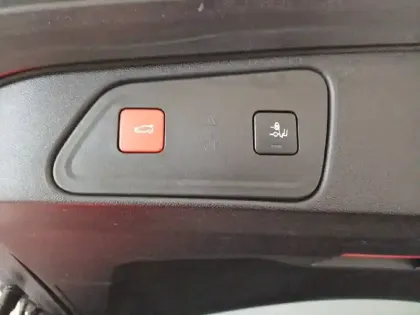 Photo 21 Peugeot 3008  Hybrid4 300 e-EAT8