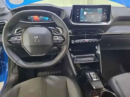 Photo 7 Peugeot 208  PureTech 100 S&S EAT8