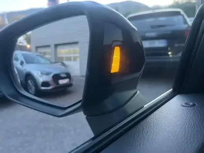 Photo 21 Audi Q3  35 TDI 150 ch S tronic 7