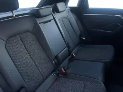 Photo 9 Audi Q3  35 TDI 150 ch S tronic 7