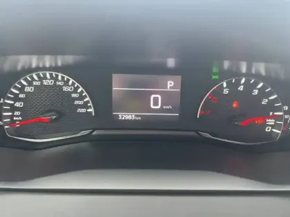 Photo 11 Peugeot 208  PureTech 100 S&S EAT8