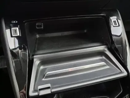 Photo 12 Peugeot 2008  Electrique 136 ch