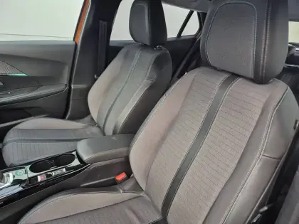 Photo 8 Peugeot 2008  Electrique 136 ch