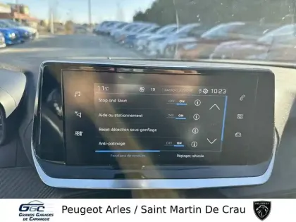 Photo 16 Peugeot 2008  PureTech 100 S&S BVM6