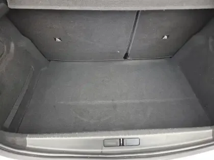 Photo 5 Peugeot 208  Electrique 50 kWh 136ch