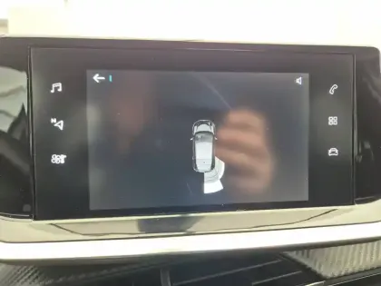 Photo 19 Peugeot 208  Electrique 50 kWh 136ch