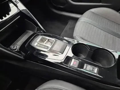 Photo 12 Peugeot 208  Electrique 50 kWh 136ch